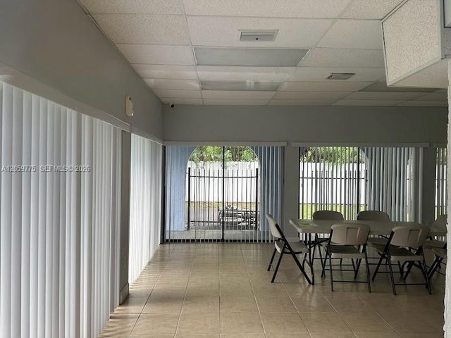 9460 Fontainebleau Blvd 129, Miami, FL 33172