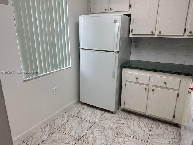 9460 Fontainebleau Blvd 129, Miami, FL 33172