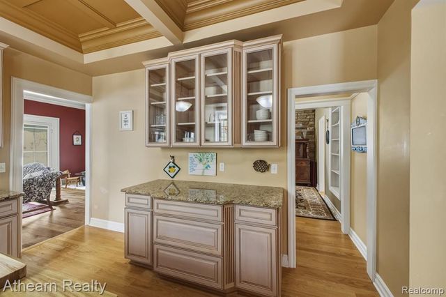 325 Lake Street, Howell, MI 48843