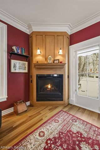 325 Lake Street, Howell, MI 48843