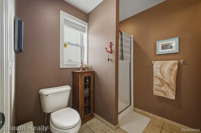 325 Lake Street, Howell, MI 48843