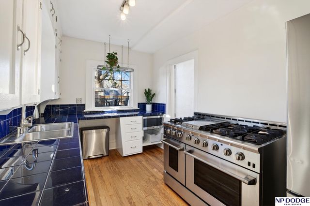 2704 N 65th Street, Omaha, NE 68104