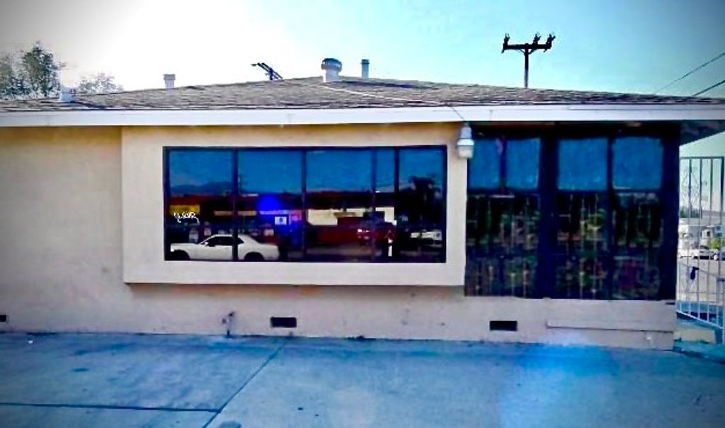 804 Philadelphia, Pomona, CA 91766