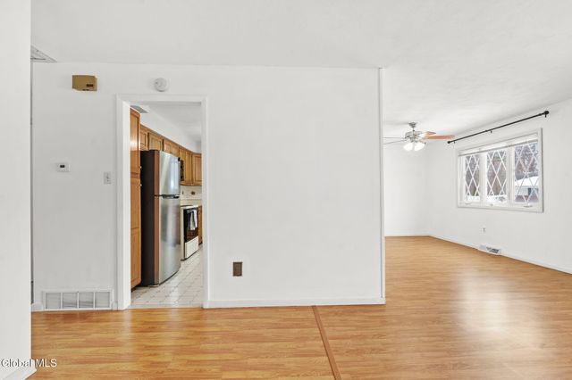 1041 Gates Drive, Schenectady, NY 12306