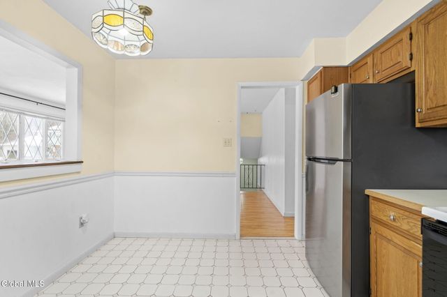 1041 Gates Drive, Schenectady, NY 12306