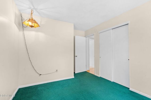 1041 Gates Drive, Schenectady, NY 12306