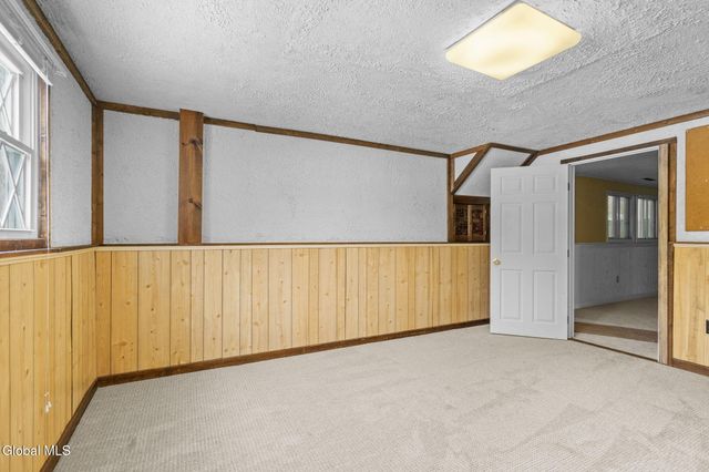 1041 Gates Drive, Schenectady, NY 12306