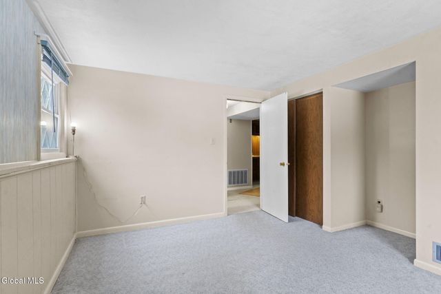 1041 Gates Drive, Schenectady, NY 12306