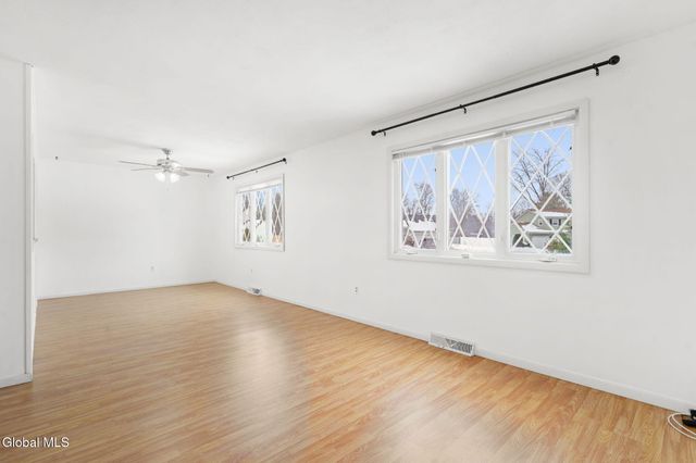 1041 Gates Drive, Schenectady, NY 12306