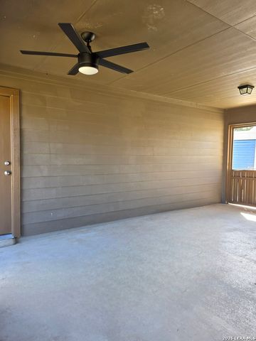 496 Magnolia Wind, New Braunfels, TX 78130