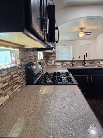 496 Magnolia Wind, New Braunfels, TX 78130