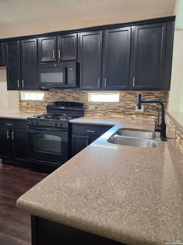 496 Magnolia Wind, New Braunfels, TX 78130