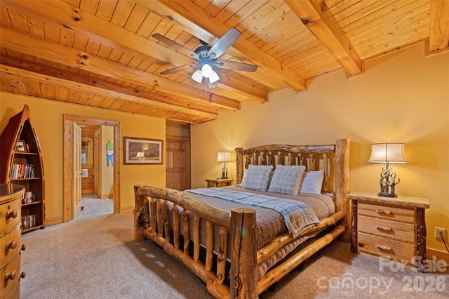 582 Tsalagi Trail, Maggie Valley, NC 28751