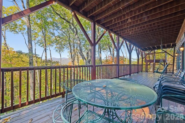 582 Tsalagi Trail, Maggie Valley, NC 28751