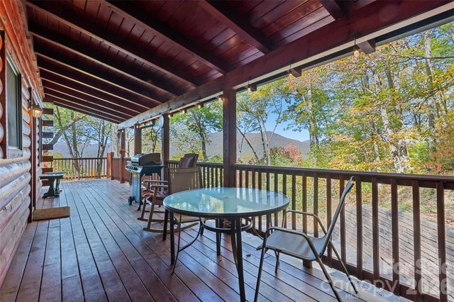 582 Tsalagi Trail, Maggie Valley, NC 28751
