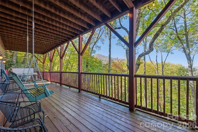 582 Tsalagi Trail, Maggie Valley, NC 28751