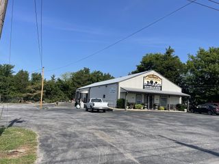 201 Anthony Ln, Shelbyville, TN 37160