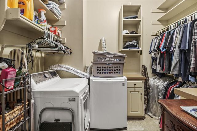 4517 NE Fairway Homes Drive, Lee's Summit, MO 64064