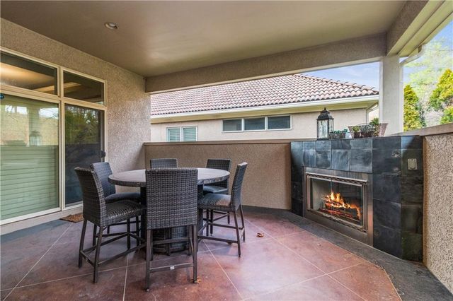 4517 NE Fairway Homes Drive, Lee's Summit, MO 64064