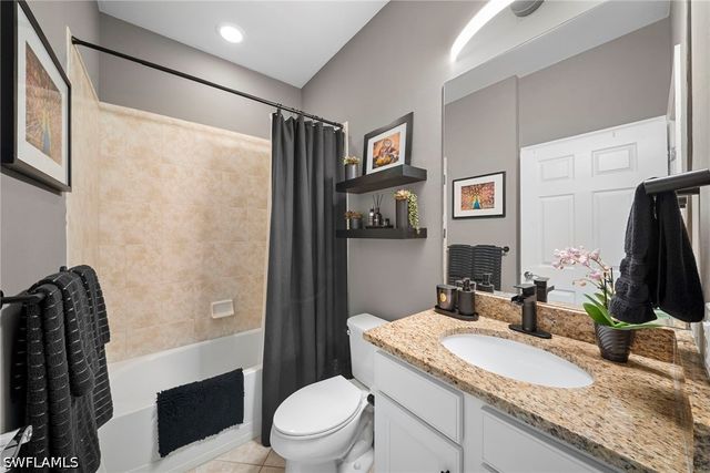 7052 Live Oak DR, Naples, FL 34114