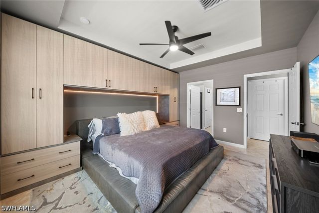 7052 Live Oak DR, Naples, FL 34114