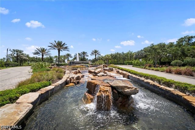7052 Live Oak DR, Naples, FL 34114