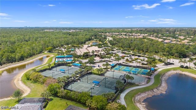 7052 Live Oak DR, Naples, FL 34114