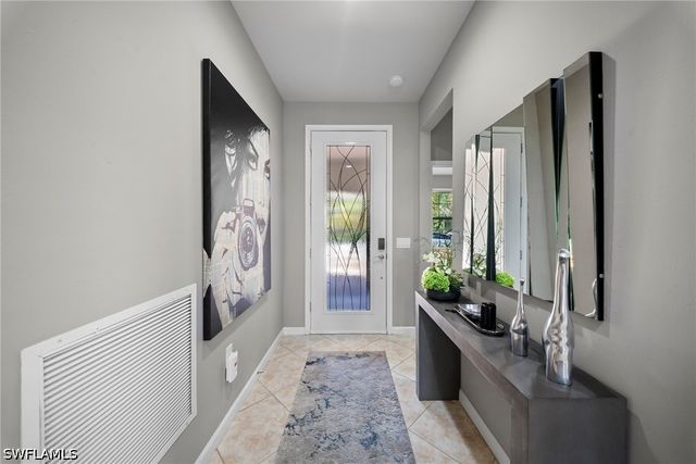 7052 Live Oak DR, Naples, FL 34114