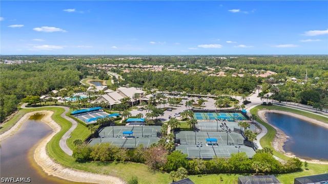 7052 Live Oak DR, Naples, FL 34114