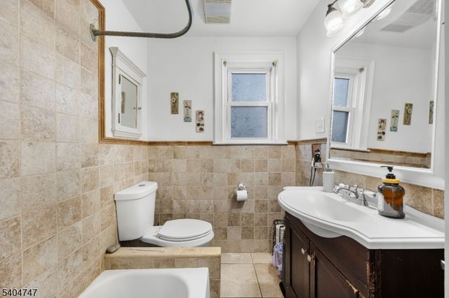 45 Dreahook Rd, Branchburg Twp., NJ 08876