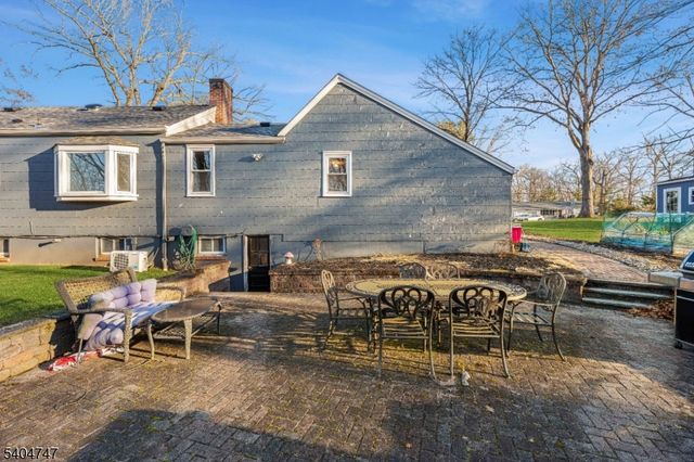 45 Dreahook Rd, Branchburg Twp., NJ 08876