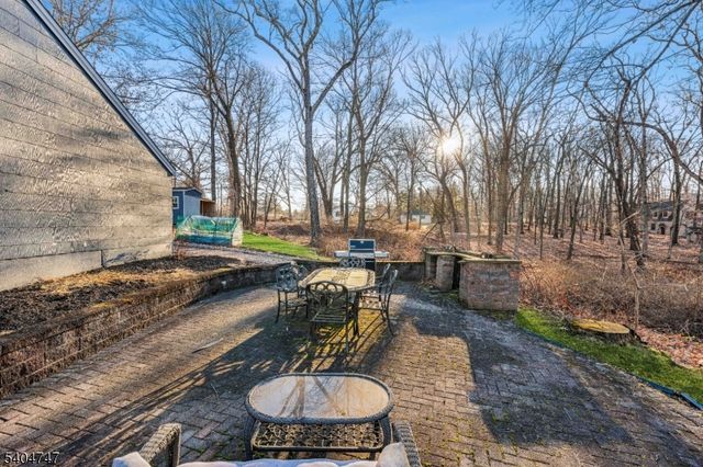 45 Dreahook Rd, Branchburg Twp., NJ 08876