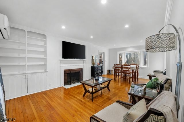 45 Dreahook Rd, Branchburg Twp., NJ 08876