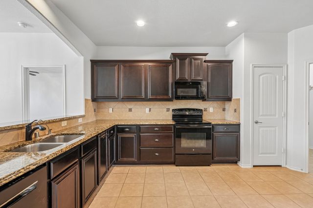 2017 River, Heartland, TX 75126