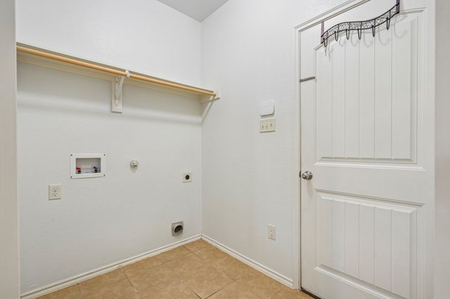 2017 River, Heartland, TX 75126