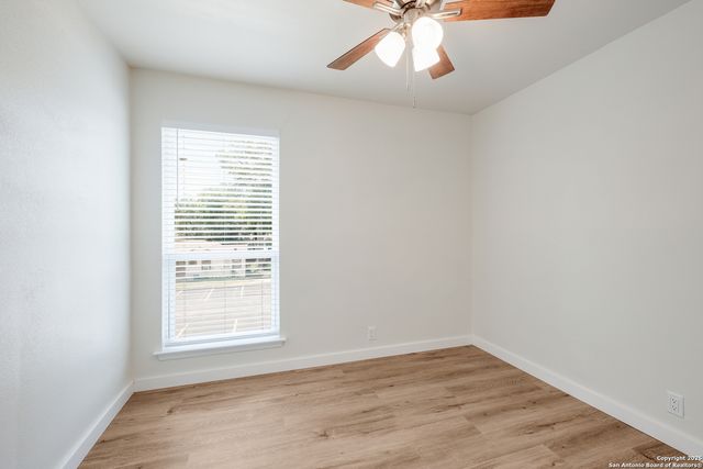 340 Montclair St Apt 102, Alamo Heights, TX 78209