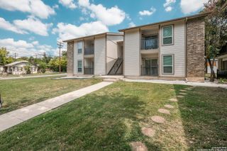 340 Montclair St Apt 102, Alamo Heights, TX 78209