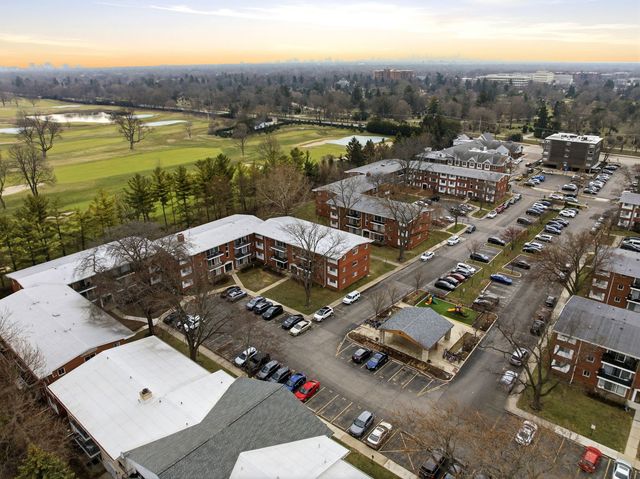 10111 Old Orchard Court 304, Skokie, IL 60076