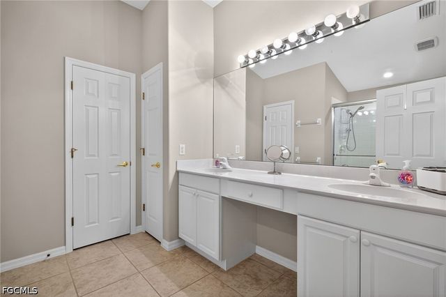 10082 Oakhurst WAY, Fort Myers, FL 33913