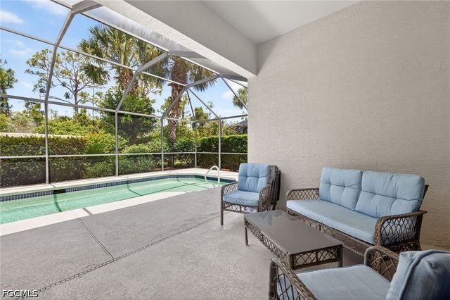 10082 Oakhurst WAY, Fort Myers, FL 33913