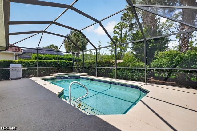 10082 Oakhurst WAY, Fort Myers, FL 33913