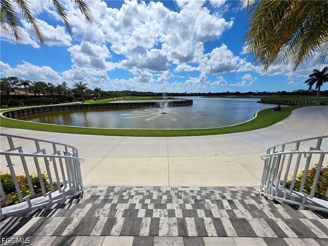 10082 Oakhurst WAY, Fort Myers, FL 33913