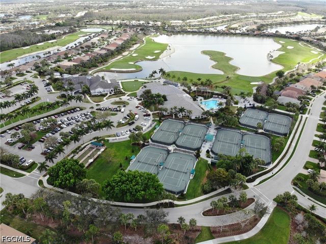 10082 Oakhurst WAY, Fort Myers, FL 33913