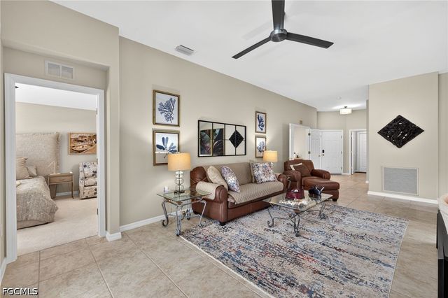 10082 Oakhurst WAY, Fort Myers, FL 33913