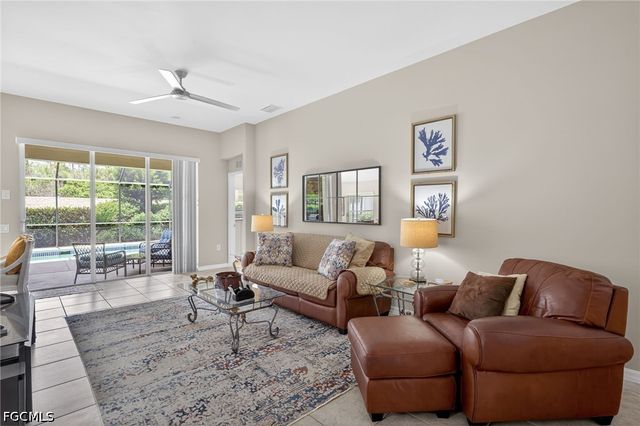 10082 Oakhurst WAY, Fort Myers, FL 33913