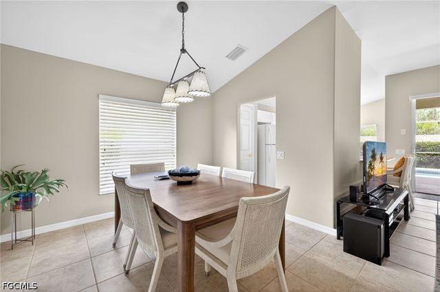 10082 Oakhurst WAY, Fort Myers, FL 33913
