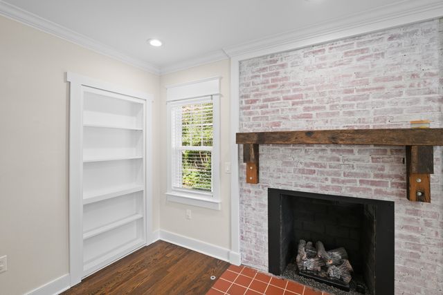 403 Chinoe Road, Lexington, KY 40502