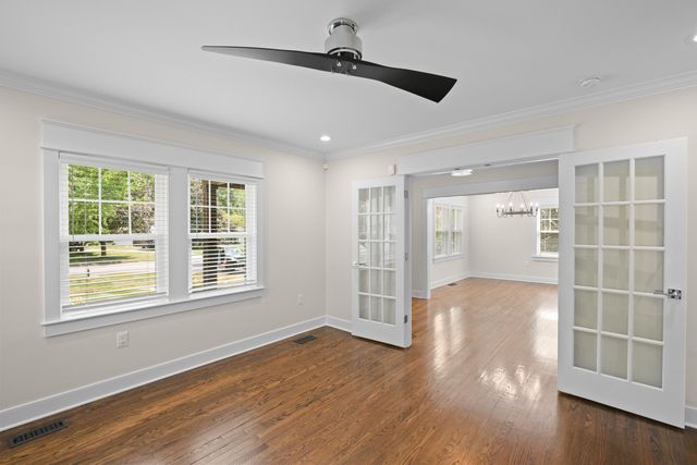 403 Chinoe Road, Lexington, KY 40502