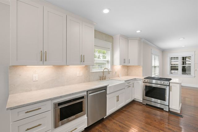 403 Chinoe Road, Lexington, KY 40502
