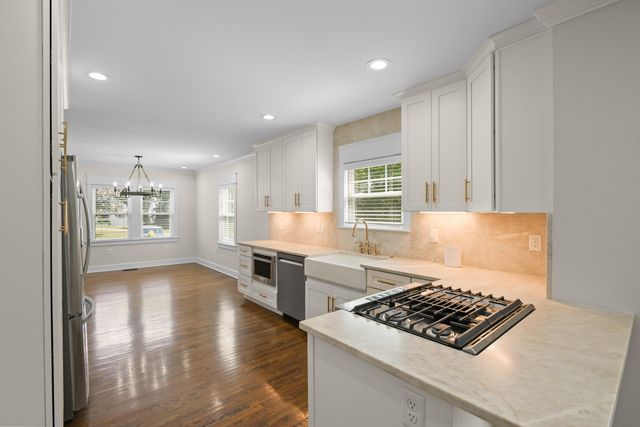 403 Chinoe Road, Lexington, KY 40502